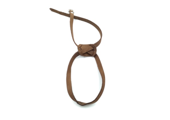 BOZAL SUELA NATURAL AJUSTABLE PEKINES - MISTER HUESO